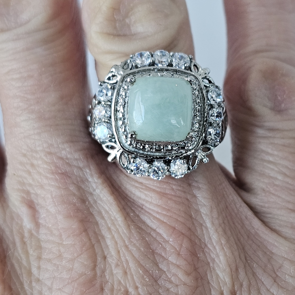 Gorgeous Jade & White Zircon in Platinum over Stainless Steel! Size 6! - Picture 8 of 10